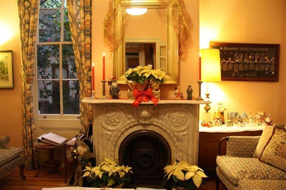 Camellia Inn ヒールズバーグ エクステリア 写真