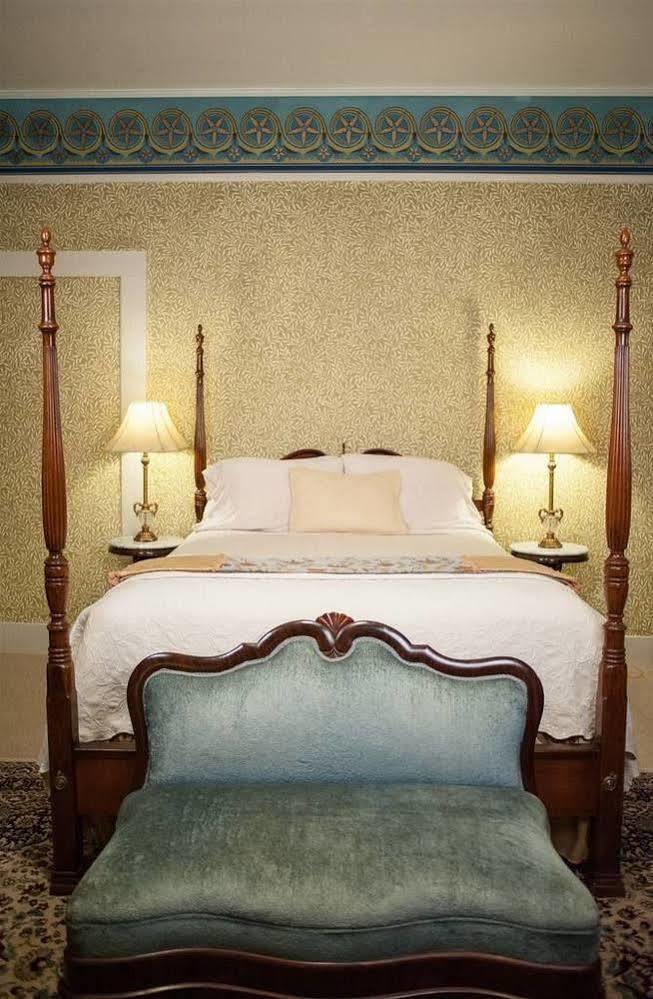 Camellia Inn ヒールズバーグ エクステリア 写真
